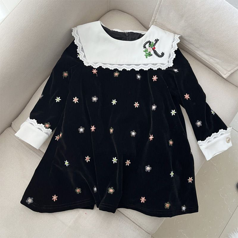 Robe brodée en velours a manches longues pour filles