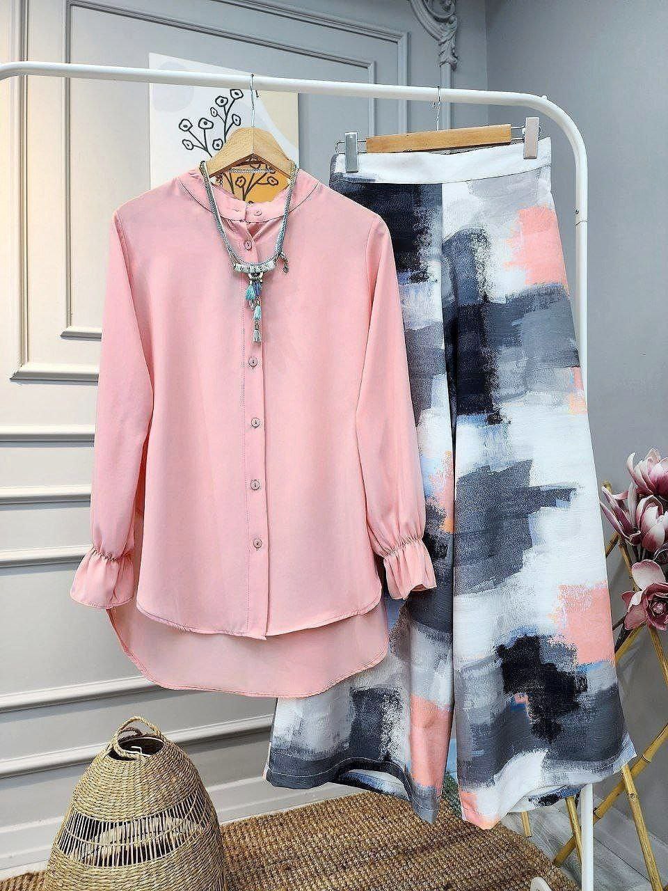 Ensemble chemise et pantalon deux piéces