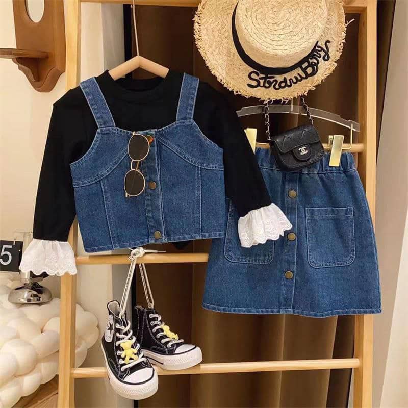 Ensemble en trois piéces en denim pour filles