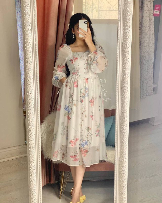 Robe mi-longue francaise élégante à fleurs